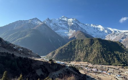 How to Pack Light and Efficiently for the Everest Base Camp Trek