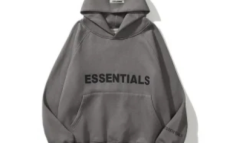Essentials Hoodie – Soft Cotton Blend for All-Day Use