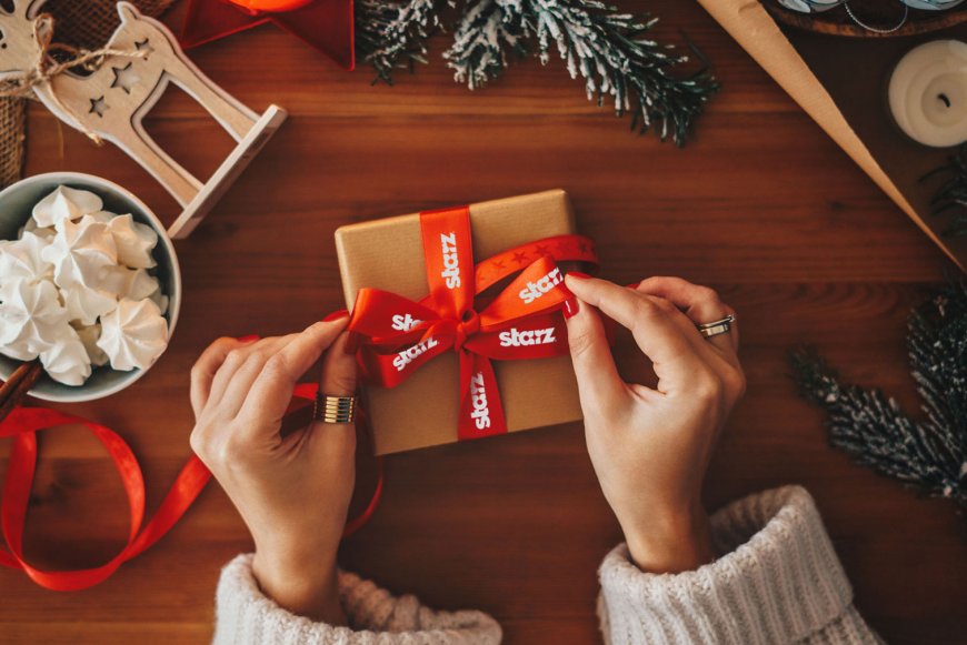 Seasonal Promo Ideas: Holiday Gifts That Keep Your Logo Top of Mind